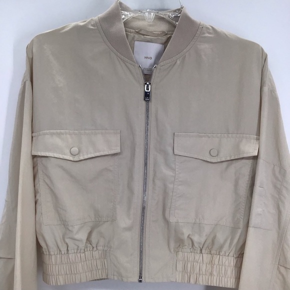 MANGO Picola Bomber Jacket Lightweight Casual Minimalist Beige Size Medium - Picture 4 of 8